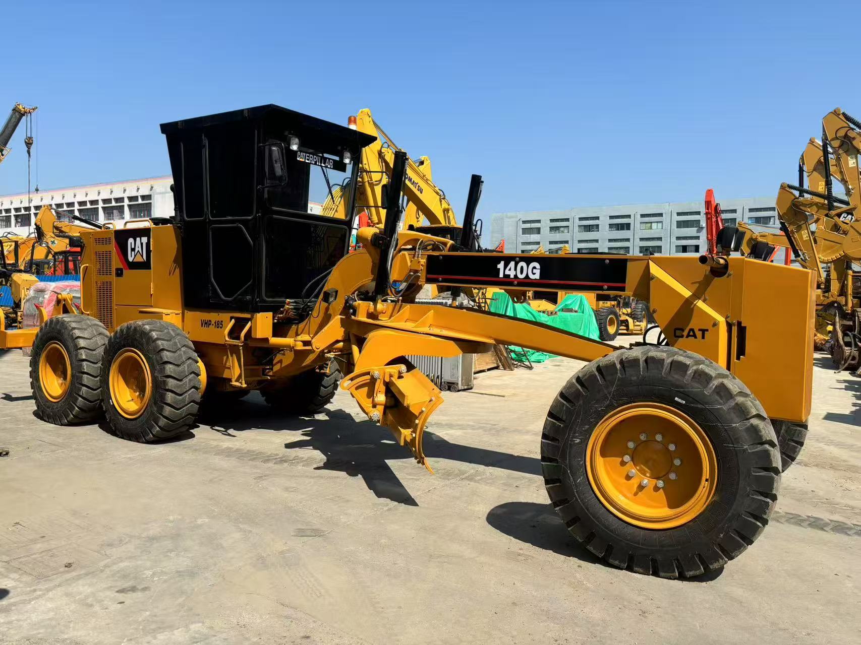 CAT 140G平地机