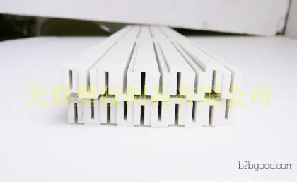厂家 高品质U形塑料建材  pvc挤出塑料建材