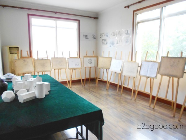 Are there many schools in Qingdao that teach graphic design? Computer-based online small class teaching with job placement guarantee.
