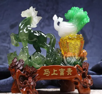 Promotional office furniture lucky animal resin ornament, resin ornament brings immediate wealth, pure natural resin craftsmanship