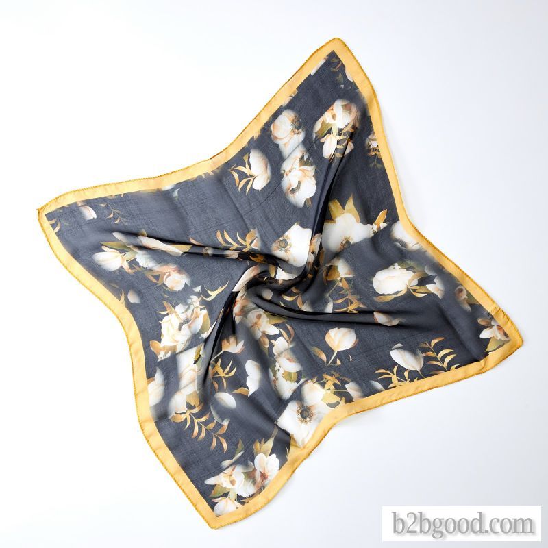Silk pocket squares