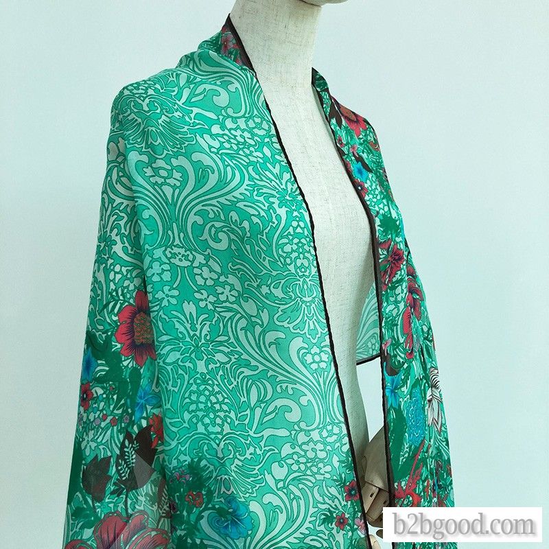 MAIDILANG 100% silk 6MM chiffon long silk scarf with pine green totem