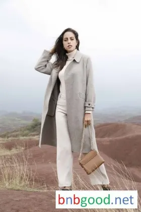 Ladies'cashmere long coat with light grey waist