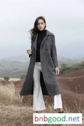 Grey six-button waist-length lady cashmere overcoat
