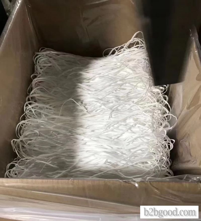 Masks are packed in rocking cases with ear bands