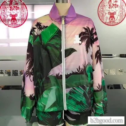 Functional sunscreen suit