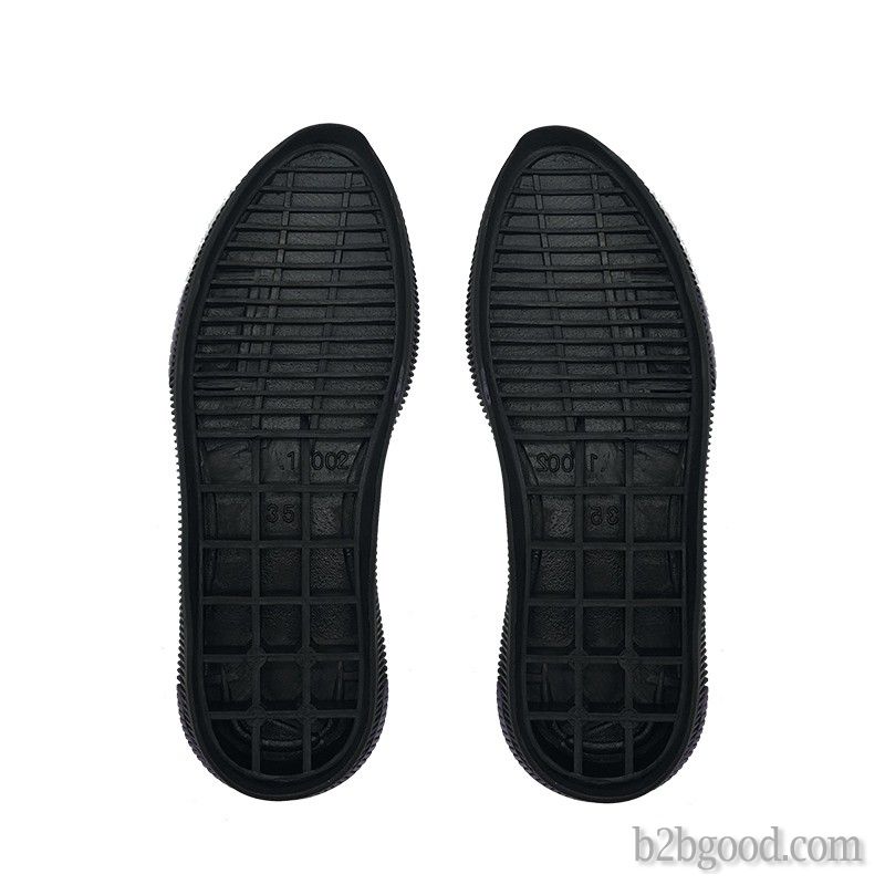 Rubber sole 1002 has good wear resistance, high skid resistance, not easy to break, stable contracti
