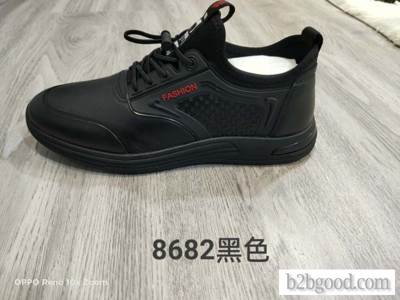 The top layer of male casual leather shoes is cowhide, made by hand
