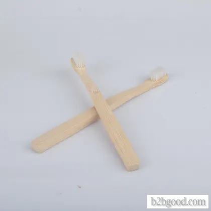 Square - tailed toothbrush