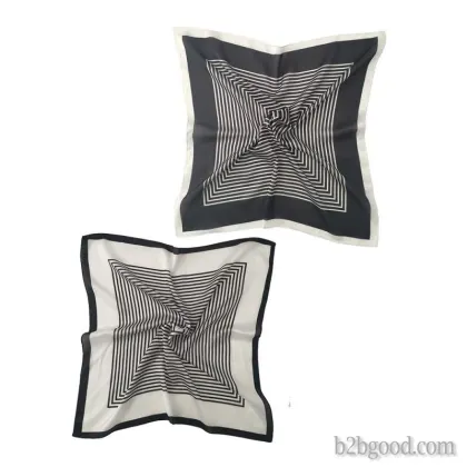 Janaive square, small square is to match the appropriate dress to show the elegance