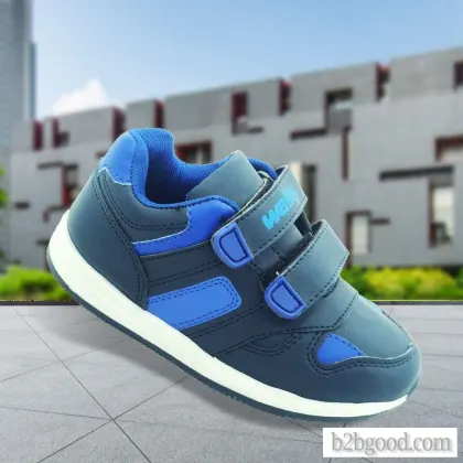 Sports shoes