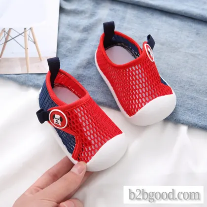 Soft-soled non-slip kids shoes, breathable boys and girls shoes, anti-collision shoes