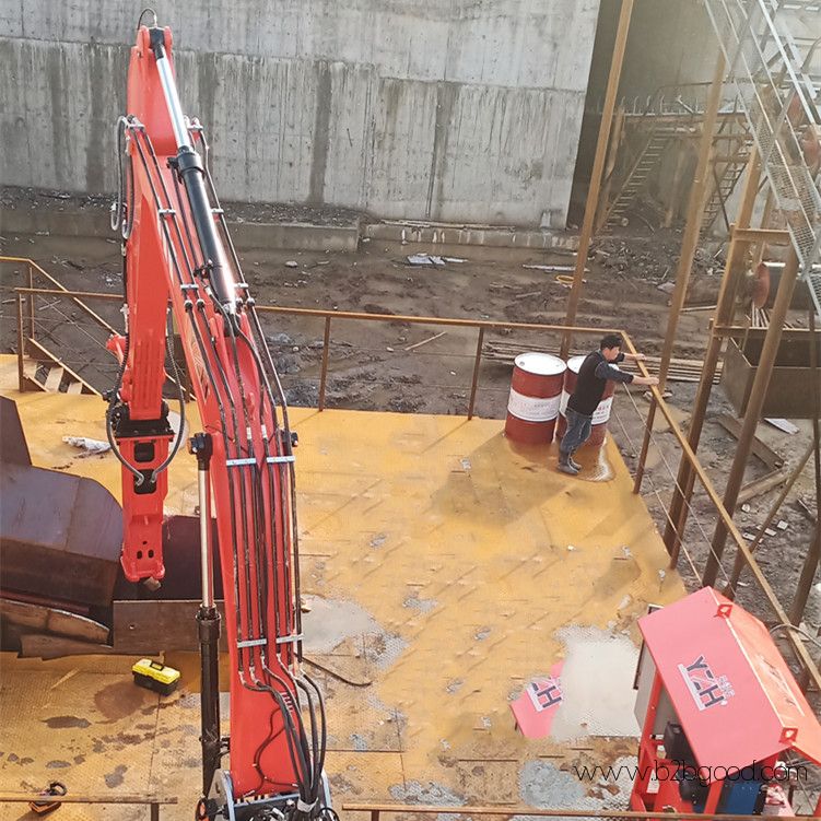 Hangzhou Mine Installed Two Fixed Rockbreaker Boom Systems For Jaw Crusher