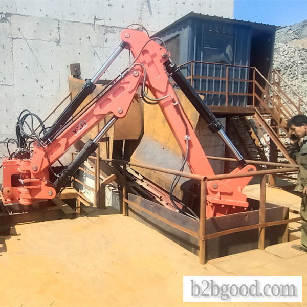Pedestal Bom Rock Breaker System ломает булдеры в Jaw Crusher
